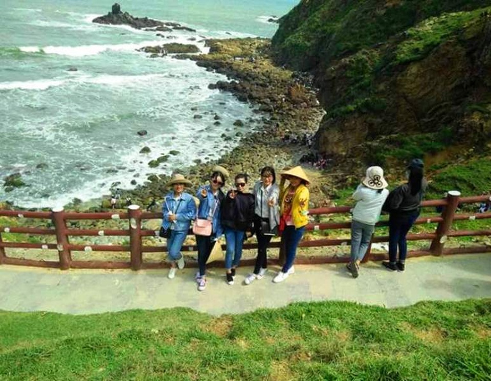 
Eo Gió hút khách những ngày Tết Nguyên đán Đinh Dậu 2017
