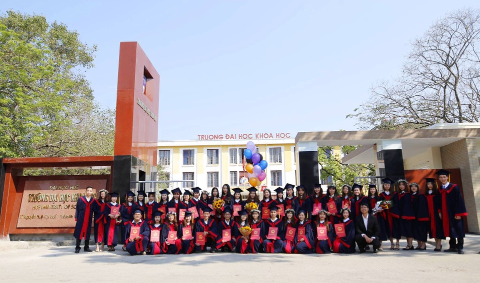 60 năm tự hào từ mái trường Đại học Khoa học Huế - 2 Trường Đại học Khoa học – Đại học Huế hôm nay