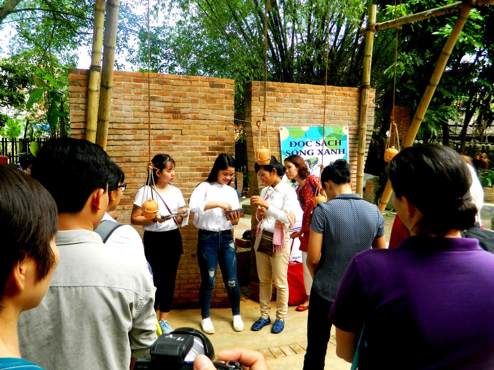 Những trò chơi giúp những người yêu sách thêm hứng thú