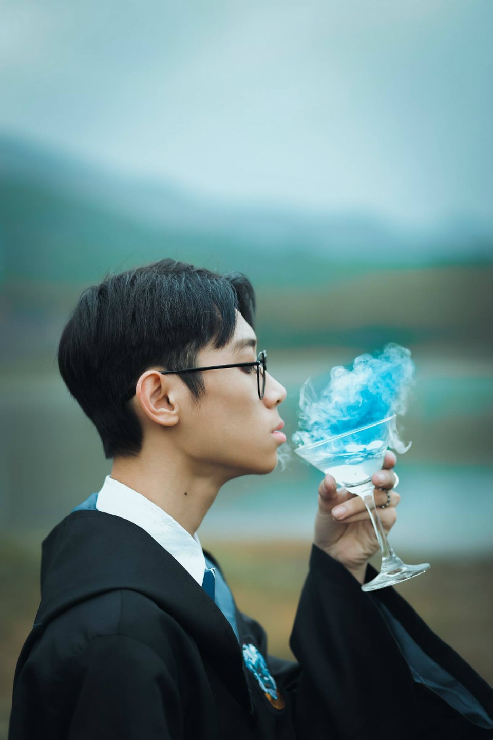 Độc đáo bộ ảnh kỷ yếu đậm chất "Harry Potter" của học sinh Hải Phòng - 7
Bộ ảnh “chất lừ” mang yếu tố ma thuật trong truyện Harry Potter