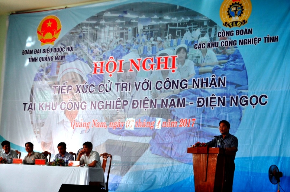 Quảng Nam: Công nhân kiến nghị nhiều đề xuất về đời sống an sinh - 4 Ông Lê Trí Thanh – Phó Chủ tịch tỉnh Quảng Nam - giải đáp quan tâm, lo lắng của công nhân
