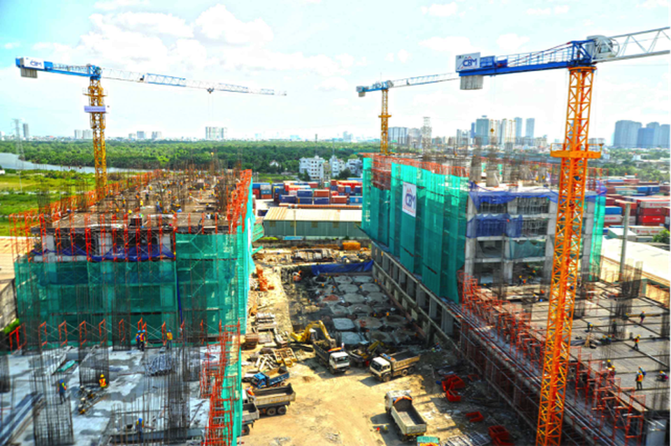 Nhà xây lên mới bán: Cách làm có lợi cho người mua - 2 Giá thuê và bán nhà tại những nơi gần hệ thống Metro được CBRE nhận định có giá trị cao hơn từ 6% đến 45%. (Hình thực tế Him Lam Phú An tháng 4/2017)