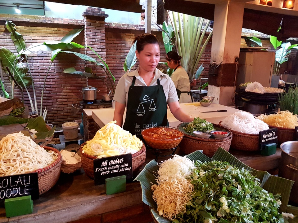 33 quốc gia và 34 tỉnh, thành tham gia Festival Di sản Quảng Nam 2017 - 2 Ngoài các hoạt động văn hóa – du lịch, ẩm thực địa phương cũng là một trong những thú vị mà du khách đến với Quảng Nam sẽ được thưởng thức