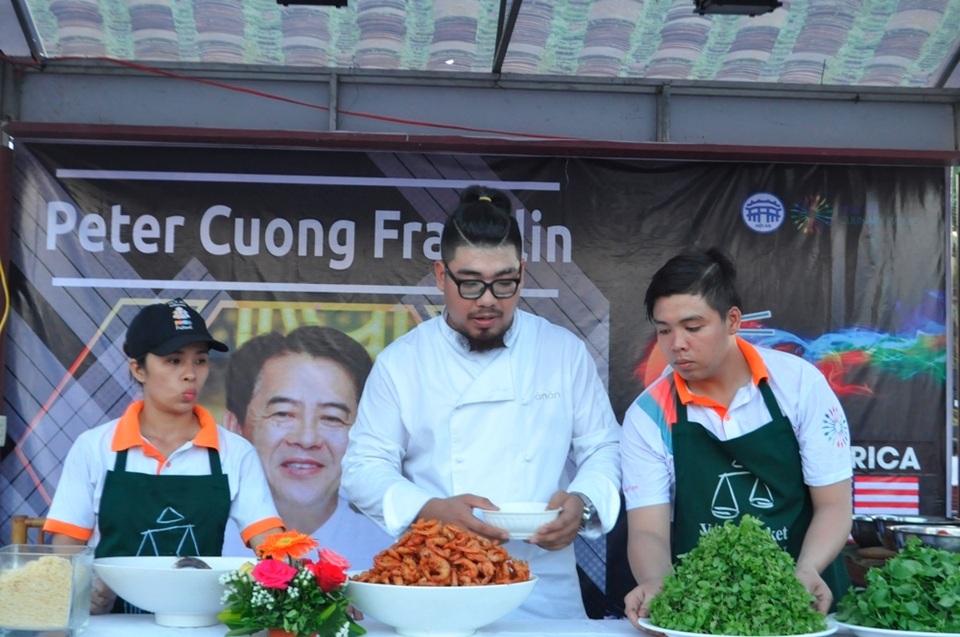 10 đầu bếp quốc tế đến Hội An thử tài “Thách thức cao lầu” - 2 Các đầu bếp này hiện đang làm việc tại các nhà hàng, khu nghỉ dưỡng tại Việt Nam