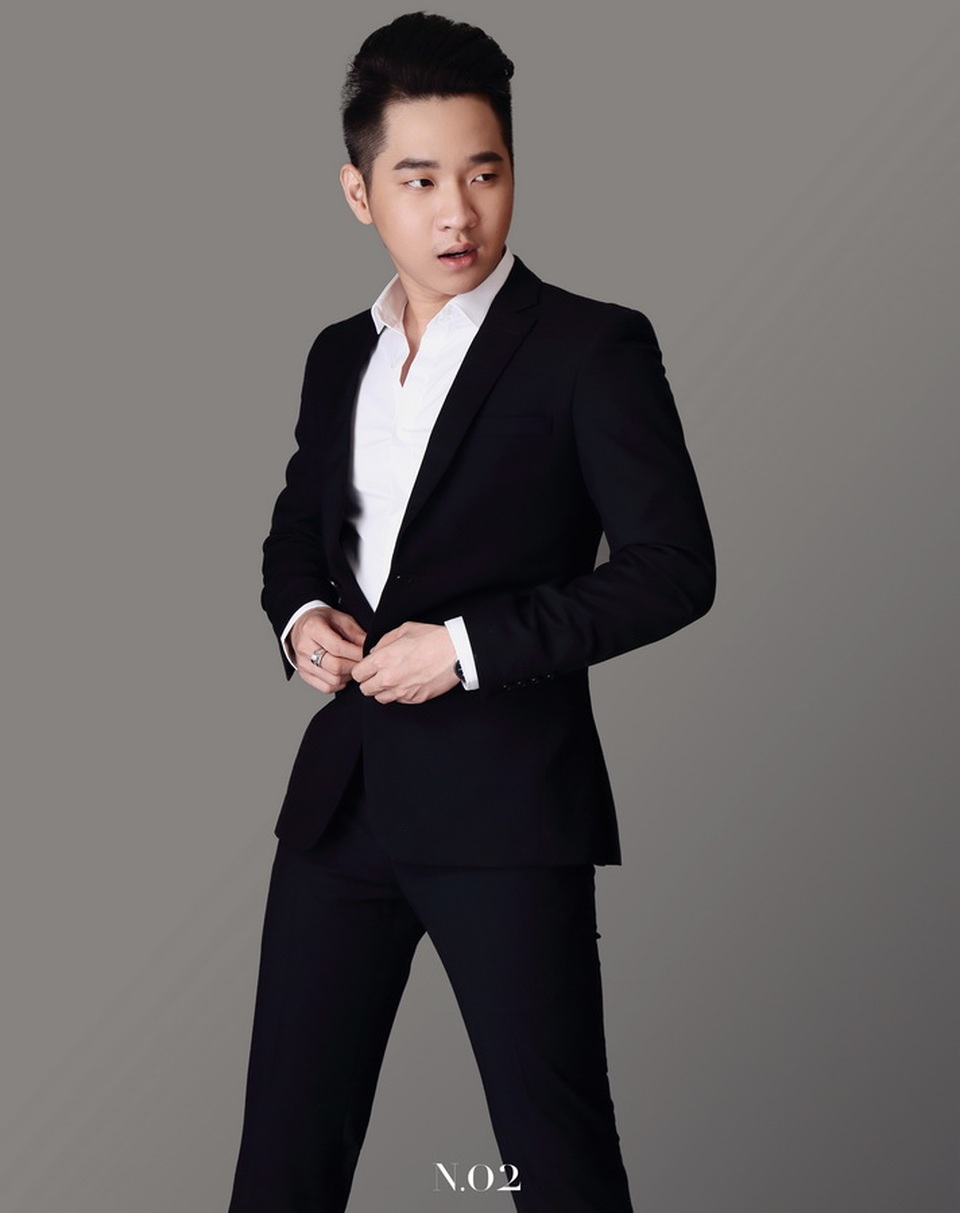 Từ cậu bé bán son đến “soái ca mỹ phẩm” - 2 Từ cậu bé bán son đến “soái ca mỹ phẩm” - 2