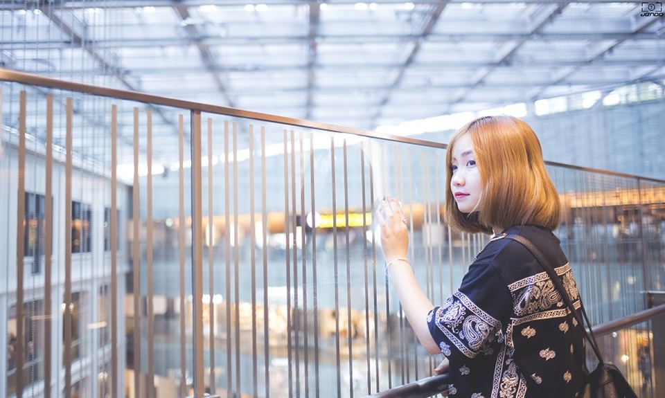 Tự ti ngoại hình “ba mét bẻ đôi”, em chỉ thầm lặng bên anh - 2 Cứ mỉm cười mà bước tiếp, hạnh phúc đang chờ đón em ở phía trước. (Ảnh minh họa: Anh Quân Đỗ)