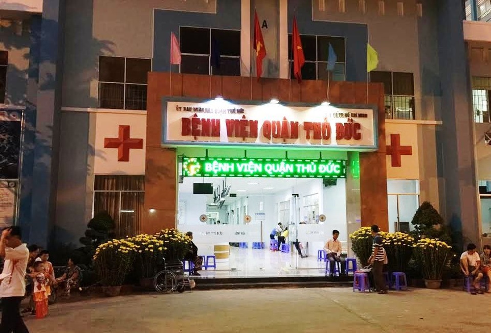 Bệnh viện quận Thủ Đức, nơi phát hiện nữ bệnh nhân 72 tuổi tử vong trong thế treo cổ.