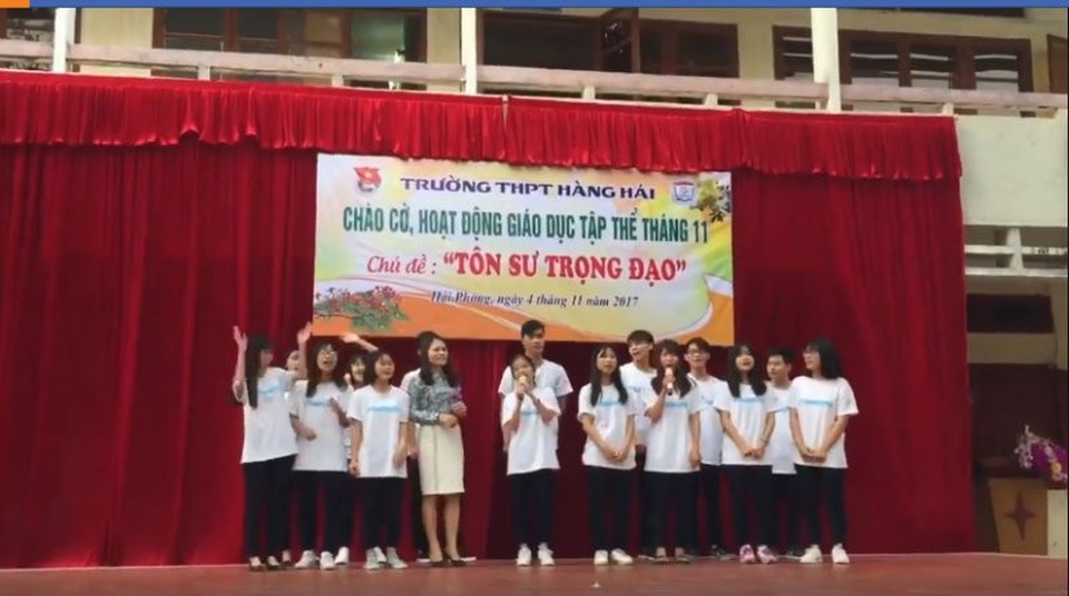 Clip “Cô tuyệt vời nhất” phiên bản học sinh THPT Hàng Hải - 1 Clip “Cô tuyệt vời nhất” phiên bản học sinh THPT Hàng Hải - 1