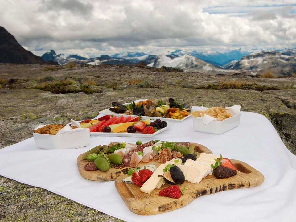 Những dịch vụ thượng lưu ở khách sạn "đáng đồng tiền bát gạo" - 2