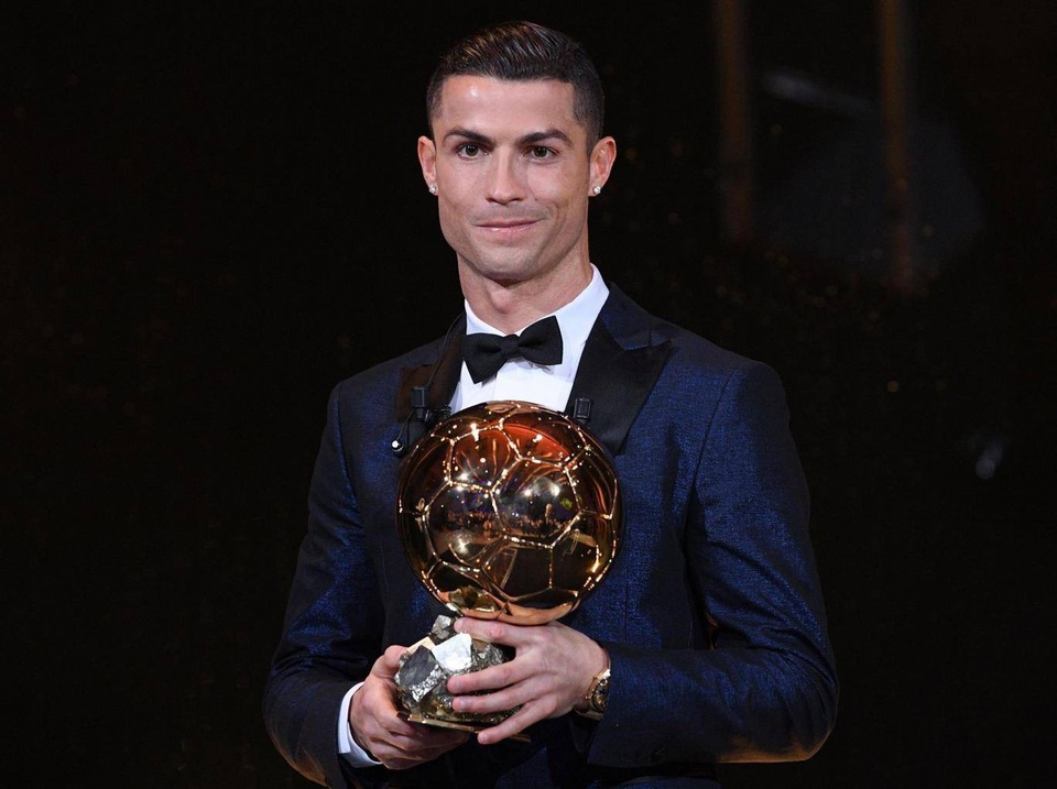 10 sự kiện thể thao quốc tế nổi bật năm 2017 - 2
CR7 lần thứ 5 giành Quả bóng vàng