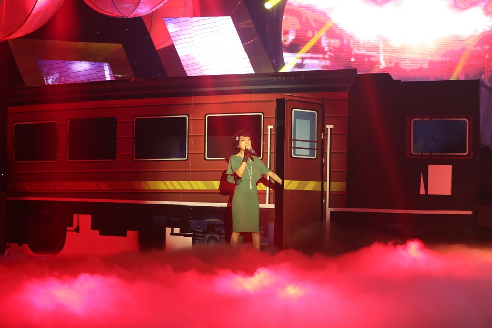 Yến Xuân bất ngờ làm mới nhạc Bolero - 1 Yến Xuân bất ngờ làm mới nhạc Bolero - 1