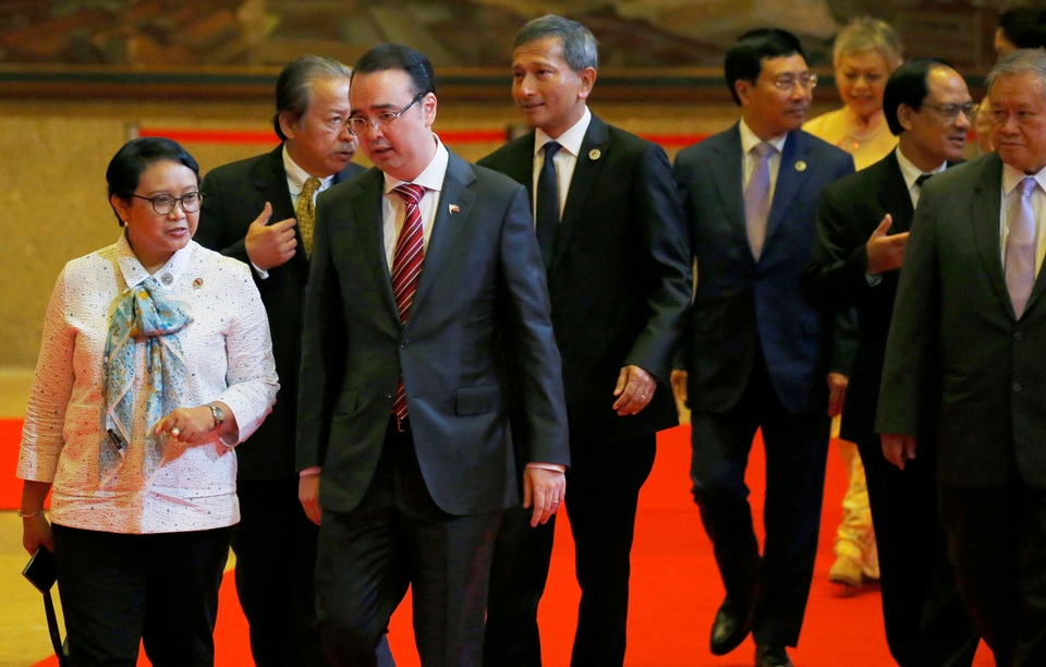 Những "bóng hồng" quyền lực tại diễn đàn ASEAN - 5
Bà Retno Marsudi, nhậm chức tháng 10/2014, cũng là nữ Ngoại trưởng đầu tiên của Indonesia. (Ảnh: Reuters)