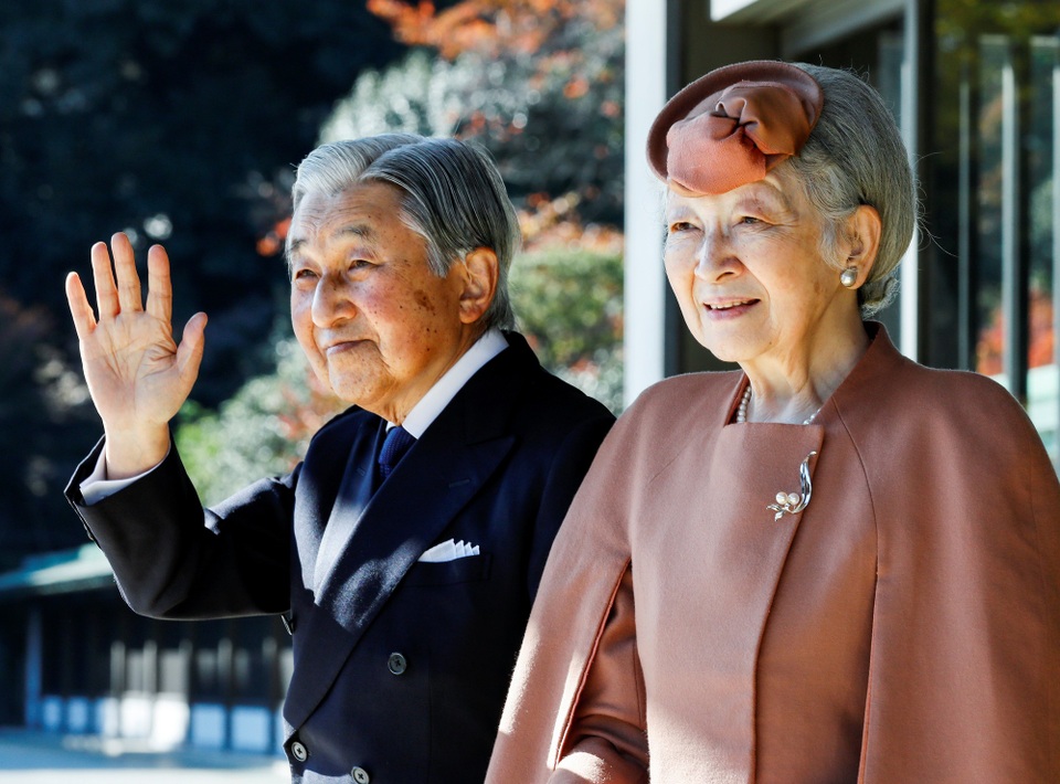 Nhật hoàng sẽ thoái vị trong năm 2019 - 1
Nhật Hoàng Akihito và Hoàng hậu Michiko (Ảnh: Reuters)