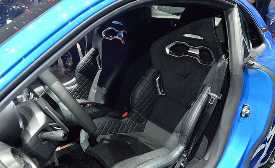 Alpine A110 có gì để cạnh tranh với Porsche 718 Cayman? - 2 Alpine A110 có gì để cạnh tranh với Porsche 718 Cayman? - 2