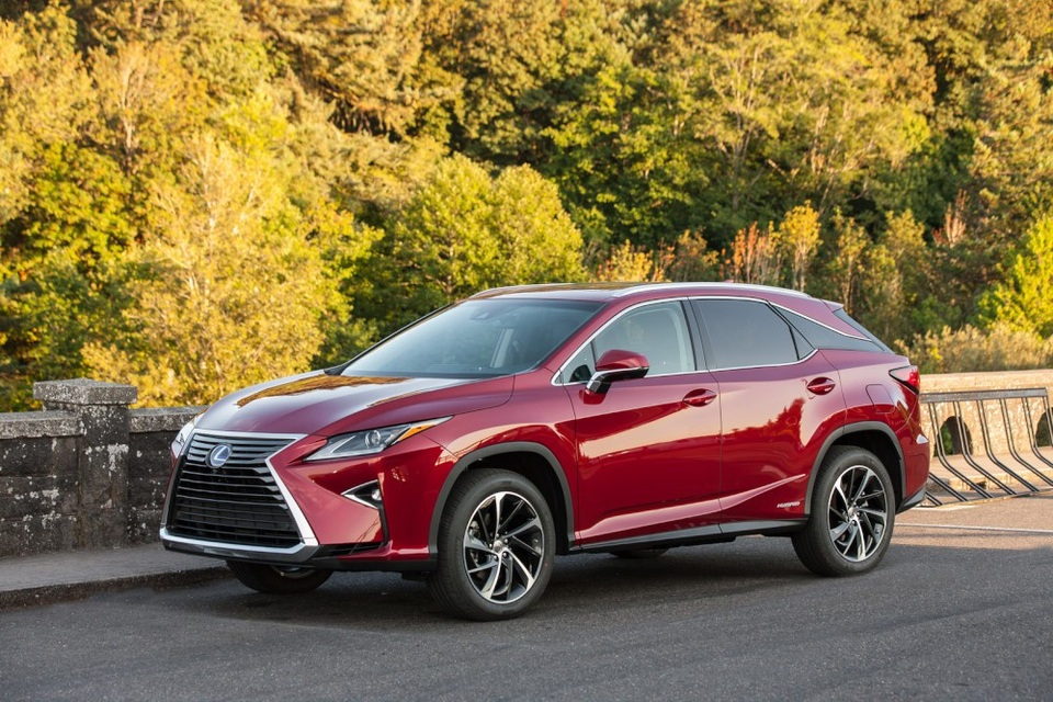 Lexus giảm giá xe RX 450h - 7 Lexus giảm giá xe RX 450h - 7