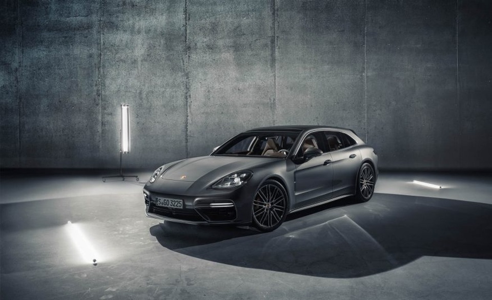 Panamera Sport Turismo 2018 - Xe wagon đầu tiên của Porsche - 28 Panamera Sport Turismo 2018 - Xe wagon đầu tiên của Porsche - 28