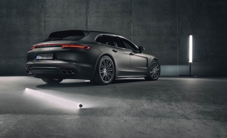 Panamera Sport Turismo 2018 - Xe wagon đầu tiên của Porsche - 26 Panamera Sport Turismo 2018 - Xe wagon đầu tiên của Porsche - 26