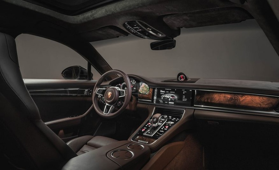 Panamera Sport Turismo 2018 - Xe wagon đầu tiên của Porsche - 14 Panamera Sport Turismo 2018 - Xe wagon đầu tiên của Porsche - 14