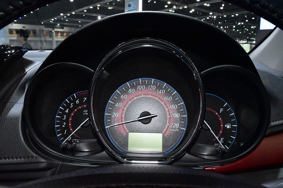 Toyota hé lộ thông tin Vios phiên bản 2018 tại Ấn Độ - 8 Toyota hé lộ thông tin Vios phiên bản 2018 tại Ấn Độ - 8