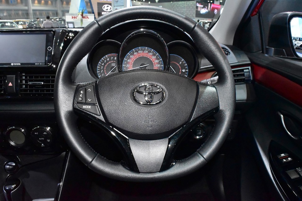 Toyota hé lộ thông tin Vios phiên bản 2018 tại Ấn Độ - 7 Toyota hé lộ thông tin Vios phiên bản 2018 tại Ấn Độ - 7