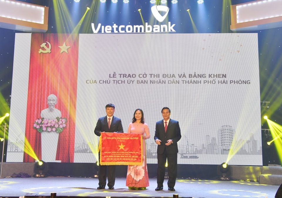 Vietcombank Hải Phòng tổ chức Lễ kỷ niệm 40 năm thành lập và tri ân khách hàng thân thiết - 1