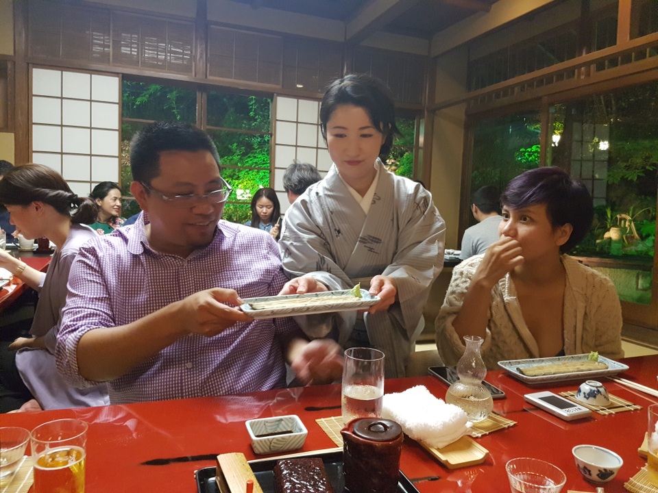 Câu trả lời “đắt giá” của đầu bếp nhà hàng lươn 227 năm tuổi ở Tokyo - 3 Món mới được phục vụ tới thực khách