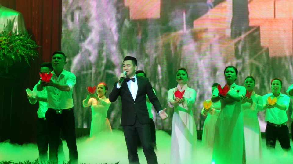 Tổng Bí thư: Máu đào đã nở hoa cho đất nước hôm nay! - 14 Tổng Bí thư: Máu đào đã nở hoa cho đất nước hôm nay! - 14