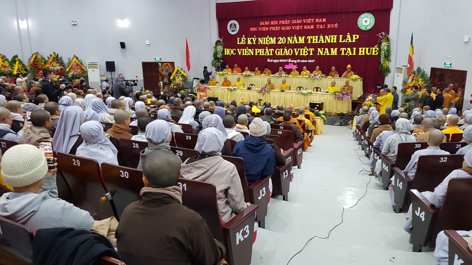 Hơn 1.000 Tăng Ni sinh được đào tạo từ Học viện Phật Giáo Việt Nam tại Huế - 1 Lễ kỷ niệm 20 năm thành lập Học viện Phật giáo Việt Nam tại Huế