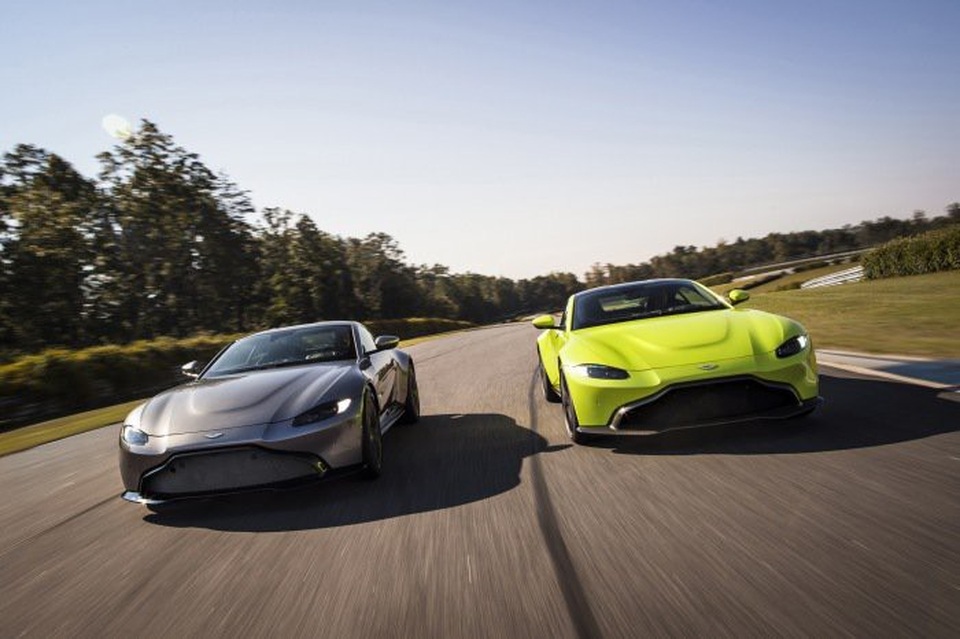 Aston Martin Vantage trở lại với động cơ AMG - 16 Aston Martin Vantage trở lại với động cơ AMG - 16