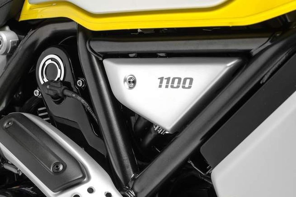 Ducati tiếp tục “làm giàu” với quân bài Scrambler - 11 Ducati tiếp tục “làm giàu” với quân bài Scrambler - 11