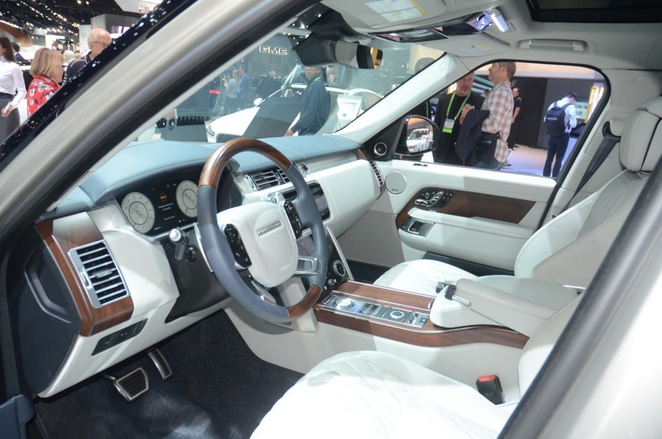 Range Rover SVAutobiography 2018 - Một lựa chọn thay thế Bentley Bentayga - 5 Range Rover SVAutobiography 2018 - Một lựa chọn thay thế Bentley Bentayga - 5