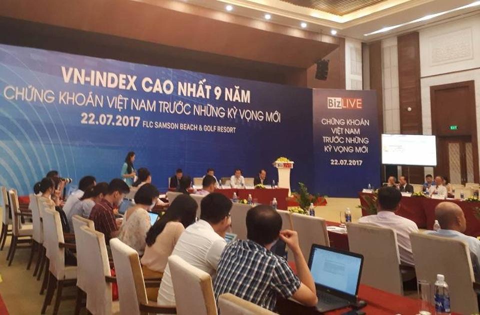 Rủi ro chính sách, nhiều sếp doanh nghiệp lo “nay anh hùng, mai là tội đồ” - 1 Quang cảnh buổi tọa đàm