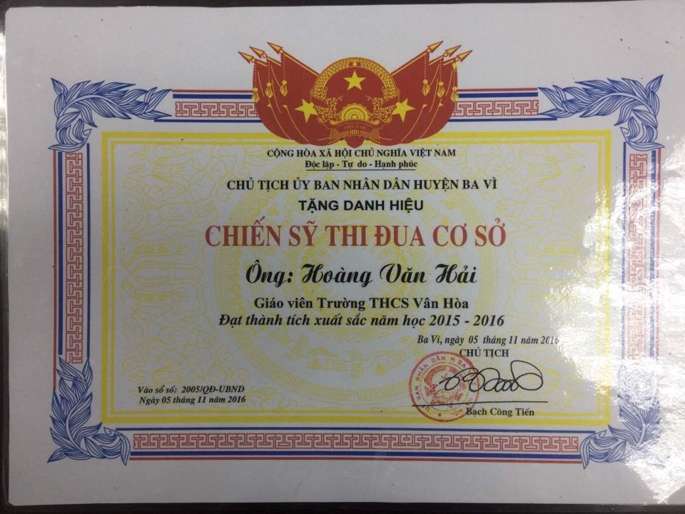 Xót xa thầy giáo dạy giỏi không có nổi 40 triệu đồng mổ chân - 10 Thầy mong muốn nếu như phải ngồi xe lăn thì vẫn được đi dạy học.