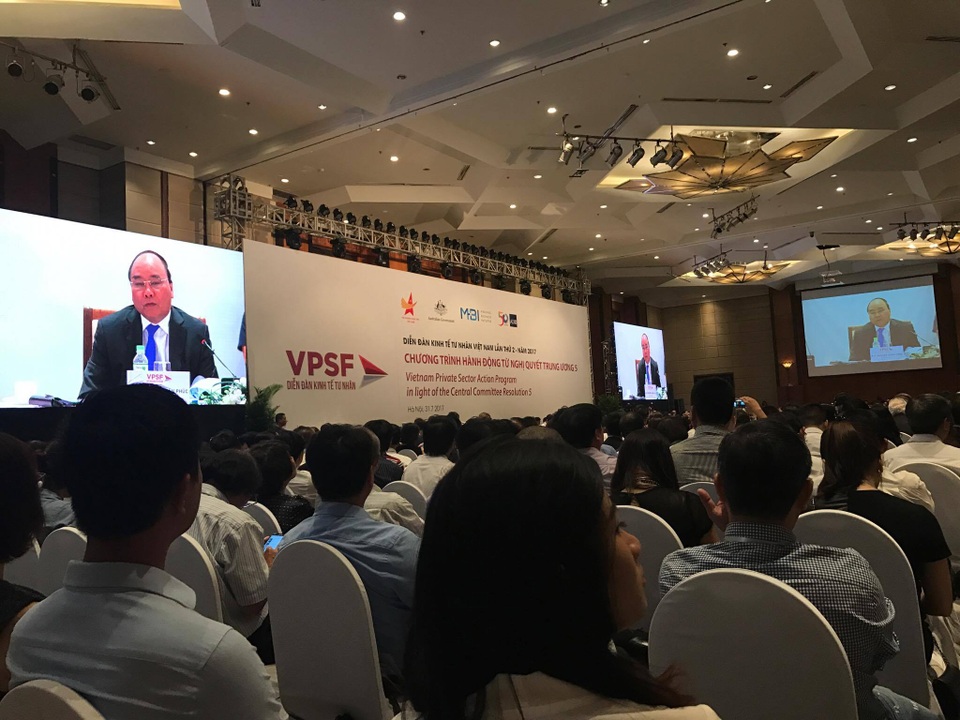 Toàn cảnh diễn đàn.