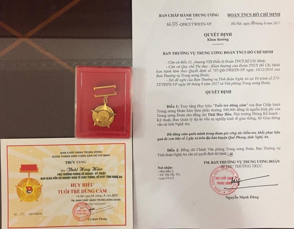 
Ngày 14/8/2017, Ban Chấp hành Trung ương Đoàn TNCS Hồ Chí Minh cũng đã có Quyết định truy tặng Huy hiệu “Tuổi trẻ dũng cảm” cho ông Thái Huy Hào.
