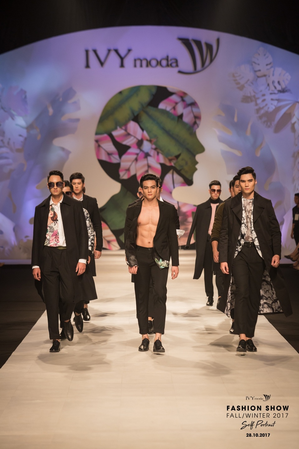Những dấu ấn đậm nét của IVY moda fashion show 2017 - 24 Những dấu ấn đậm nét của IVY moda fashion show 2017 - 24