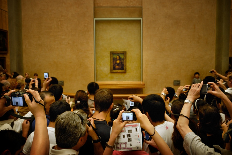 Bảo tàng Louvre thất thu 240 tỷ đồng trong năm 2016 - 2