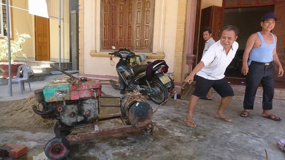 Sau cơn bão số 10 do mất điện trên diện rộng, nên nhu cầu tiêu thụ xăng dầu trên địa bàn Hà Tĩnh là rất lớn.