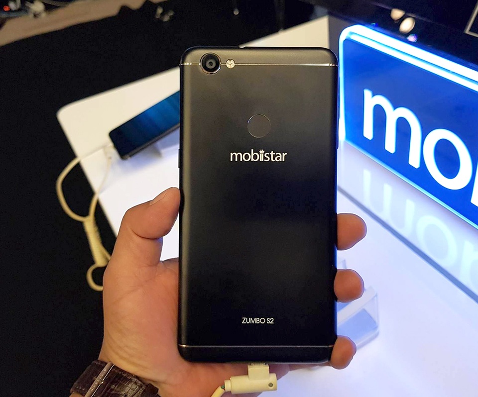 Mobiistar tung smartphone 4 camera đầu tiên tại Việt Nam - 3 Mobiistar tung smartphone 4 camera đầu tiên tại Việt Nam - 3