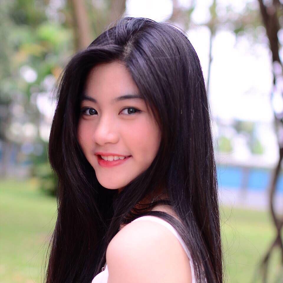 20 giây tạo dáng của "Hằng Nga" xinh đẹp khiến bao trái tim xao xuyến - 8 Vẻ đẹp đậm chất Á đông của Nam Phương
