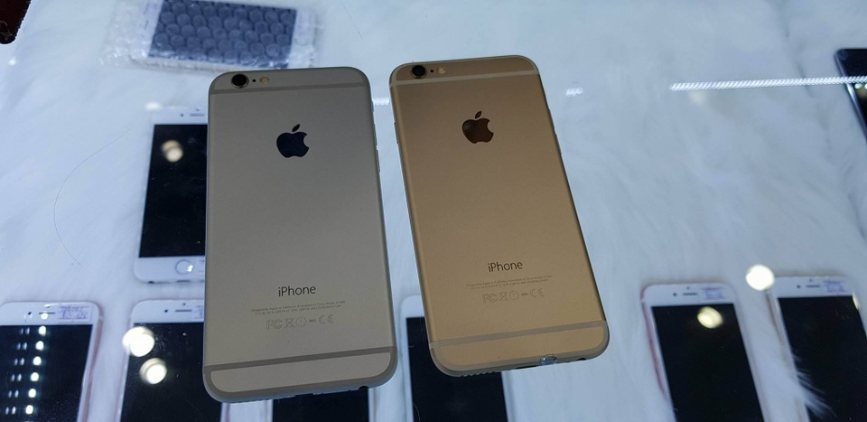 Các mẫu iPhone cũ cũng đang bán mạnh trở lại vì giá hợp lý hơn