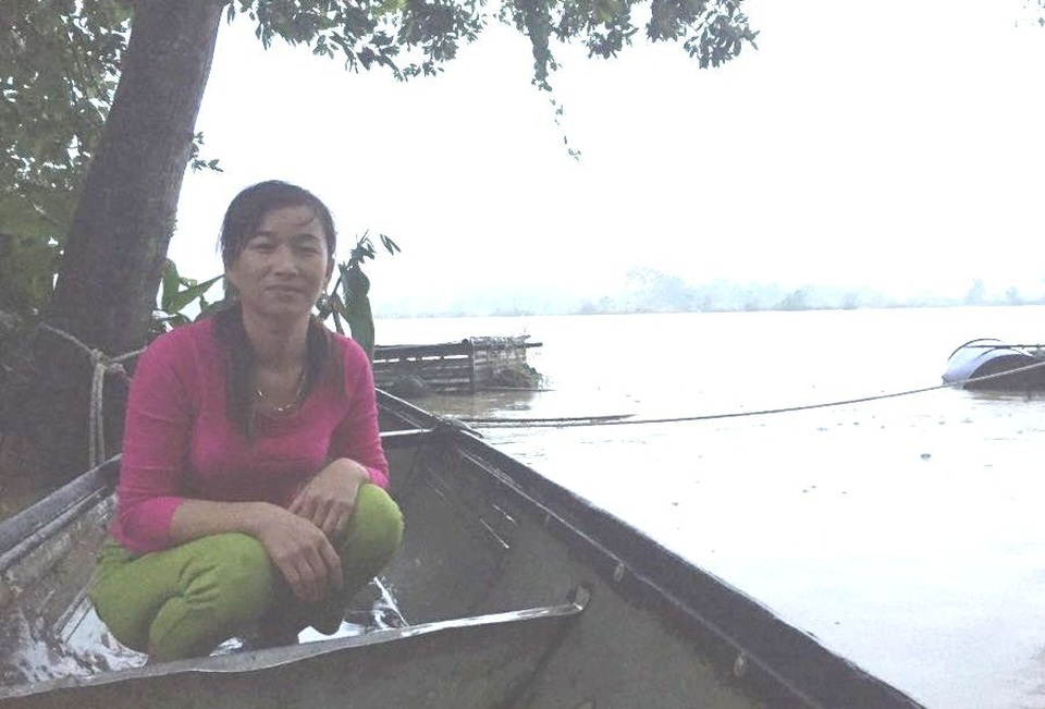 Hi hữu lồng cá trôi xa 10km trong lũ được tìm thấy - 3
Chị Cạn may mắn được cứu sống sau khi bơi cùng lồng cá bị lũ cuốn gần 3km.