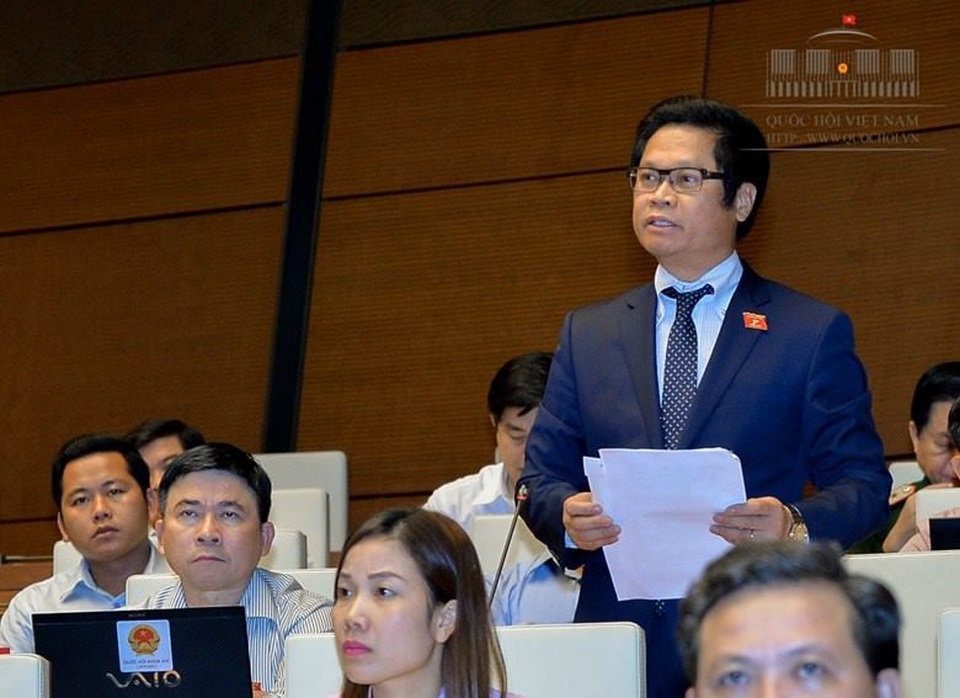 Thủ tướng: Nâng lương công chức để chống tham nhũng vặt - 8
Đại biểu Vũ Tiến Lộc