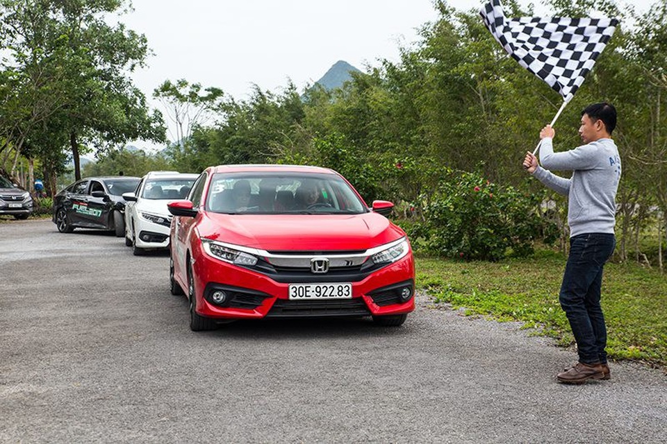 Lái xe tiết kiệm nhiên liệu: Thách thức bản thân và khả năng vận hành của xe - 2
Sự thú vị khi cầm lái, khả năng tiết kiệm nhiên liệu vượt trội và thân thiện với môi trường đã trở thành biểu tượng và nét đặc trưng không thể trộn lẫn cho các dòng xe ôtô Honda.