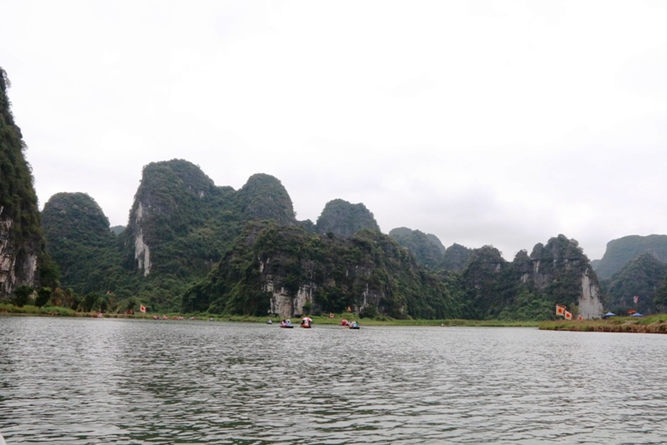 Khám phá “vịnh Hạ Long trên cạn” ở Ninh Bình - 19