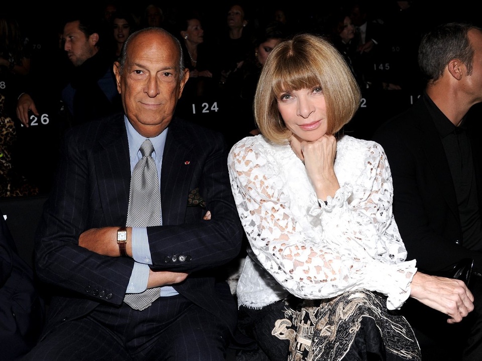 Bà chơi thân với những huyền thoại trong lĩnh vực thiết kế thời trang, trong đó có thể kể tới nhà thiết kế lừng danh quá cố - Oscar de la Renta.