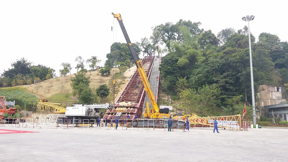 Tổ chức di dời Tượng Đức ông Hưng Nhượng Đại Vương Trần Quốc Tảng - 8 Tượng Đức Ông sẽ được di dời lên vị trí mới cao tới 42m bằng công nghệ này