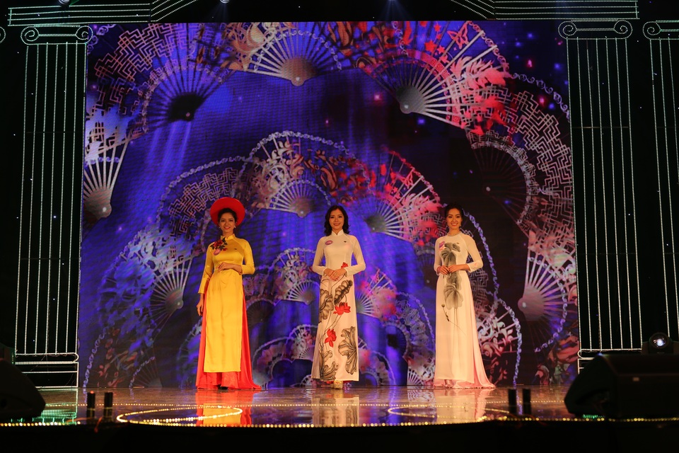 Phạm Hương Linh đăng quang Miss Nhựa Tiền Phong 2017 - 5 Phạm Hương Linh đăng quang Miss Nhựa Tiền Phong 2017 - 5