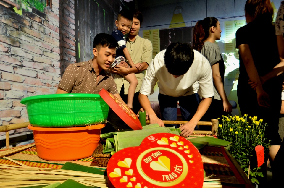 "Góp tình trao tết" lan tỏa yêu thương - 2 Hoạt động xã hội dành cho những hoàn cảnh khó khăn trong chương trình Góp tình trao tết.