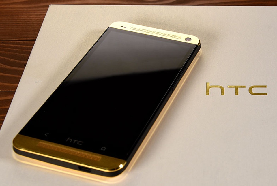 HTC "cho không" phiên bản bọc vàng 24k của smartphone cách đây 4 năm - 3 HTC "cho không" phiên bản bọc vàng 24k của smartphone cách đây 4 năm - 3